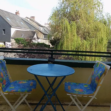 Studio Rdc Au Pied Du Chateau Et Balcon Sur La Vilaine Vitre  Exterior photo